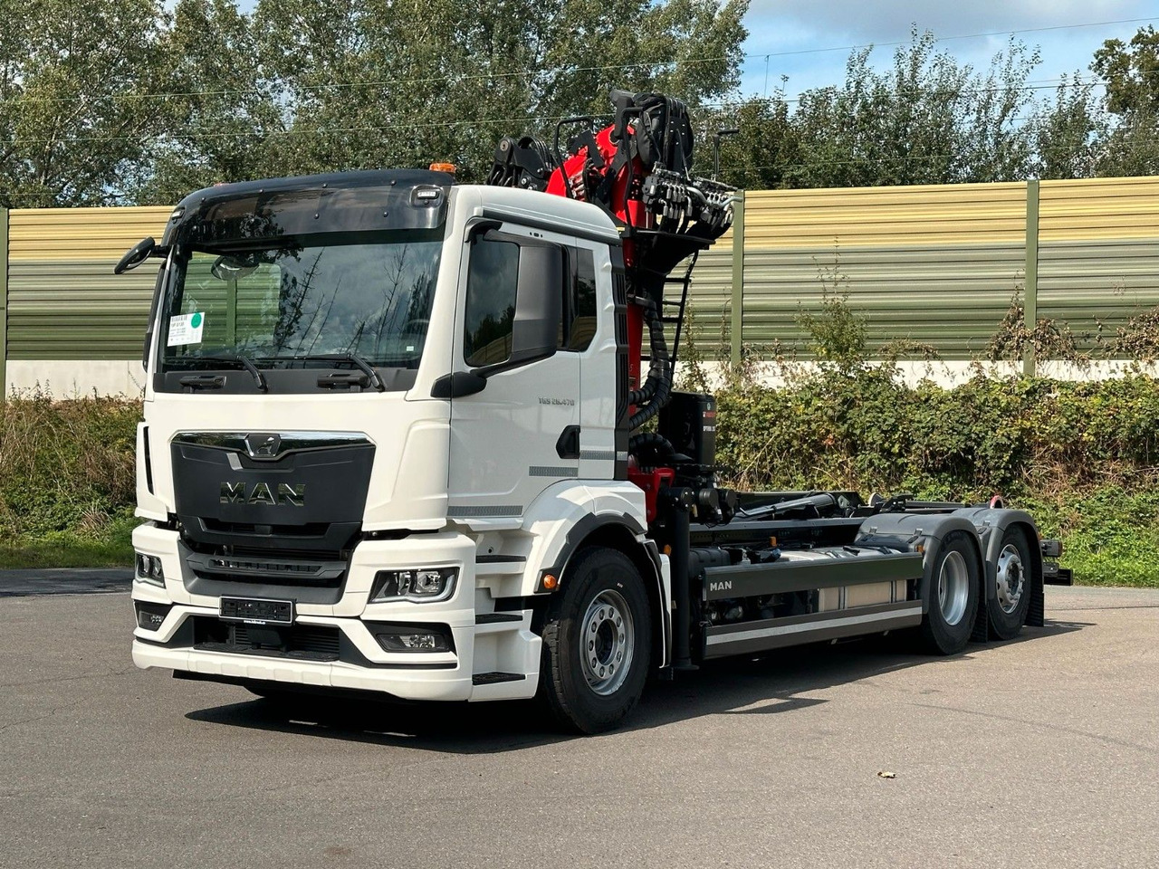 MAN TGS 26.470 6x2 Abrollkipper + Kran EPSILON - Pacēlājs ar āķi, Kravas auto ar manipulatoru: foto 2 MAN TGS 26.470 6x2 Abrollkipper + Kran EPSILON - Pacēlājs ar āķi, Kravas auto ar manipulatoru: foto 2