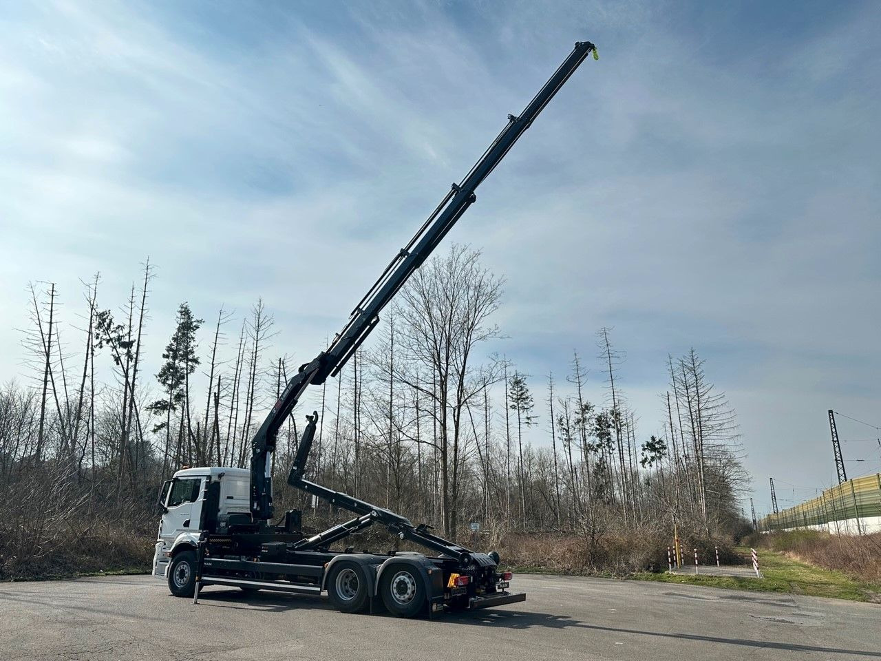 MAN TGS 26.470 6x2 Abrollkipper + Kran Hiab 228-4 - Pacēlājs ar āķi, Kravas auto ar manipulatoru: foto 3 MAN TGS 26.470 6x2 Abrollkipper + Kran Hiab 228-4 - Pacēlājs ar āķi, Kravas auto ar manipulatoru: foto 3