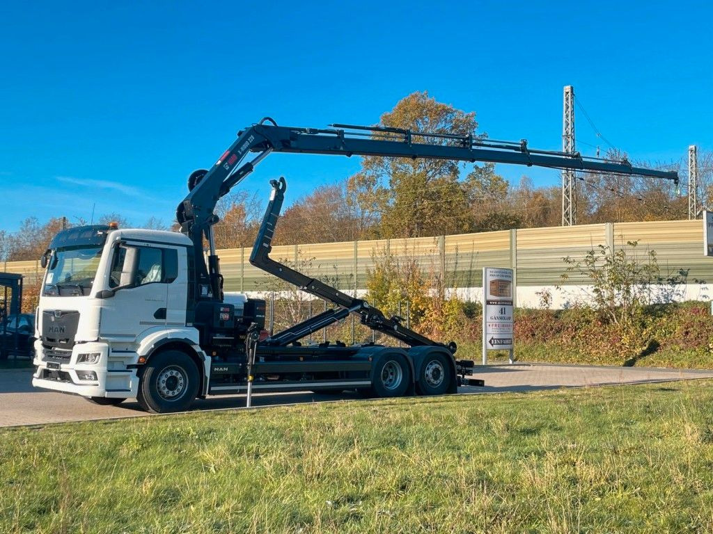 MAN TGS 26.470 6x2 Abrollkipper + Kran Hiab 228-6 - Pacēlājs ar āķi, Kravas auto ar manipulatoru: foto 2 MAN TGS 26.470 6x2 Abrollkipper + Kran Hiab 228-6 - Pacēlājs ar āķi, Kravas auto ar manipulatoru: foto 2