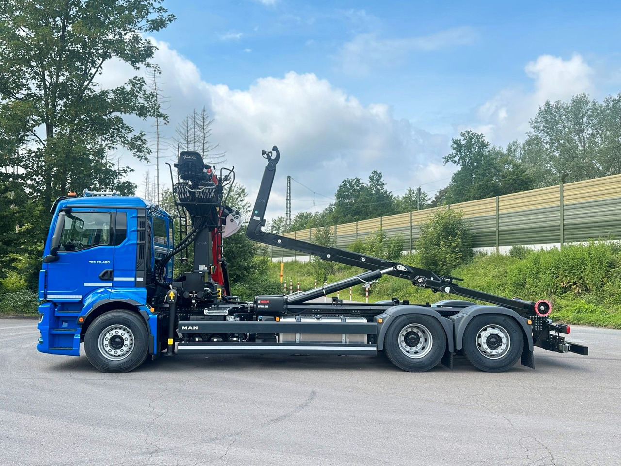 MAN TGS 26.480 6x2 Abrollkipper + Kran EPSILON - Pacēlājs ar āķi, Kravas auto ar manipulatoru: foto 4 MAN TGS 26.480 6x2 Abrollkipper + Kran EPSILON - Pacēlājs ar āķi, Kravas auto ar manipulatoru: foto 4