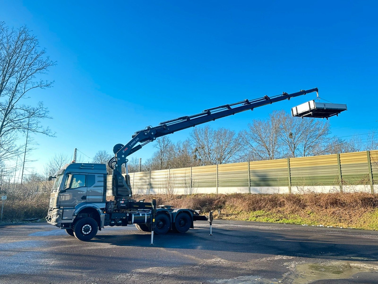 MAN TGS 26.520 6x6 Kran HIAB X-HIPRO 548E-8 - Kravas auto ar manipulatoru: foto 1 MAN TGS 26.520 6x6 Kran HIAB X-HIPRO 548E-8 - Kravas auto ar manipulatoru: foto 1