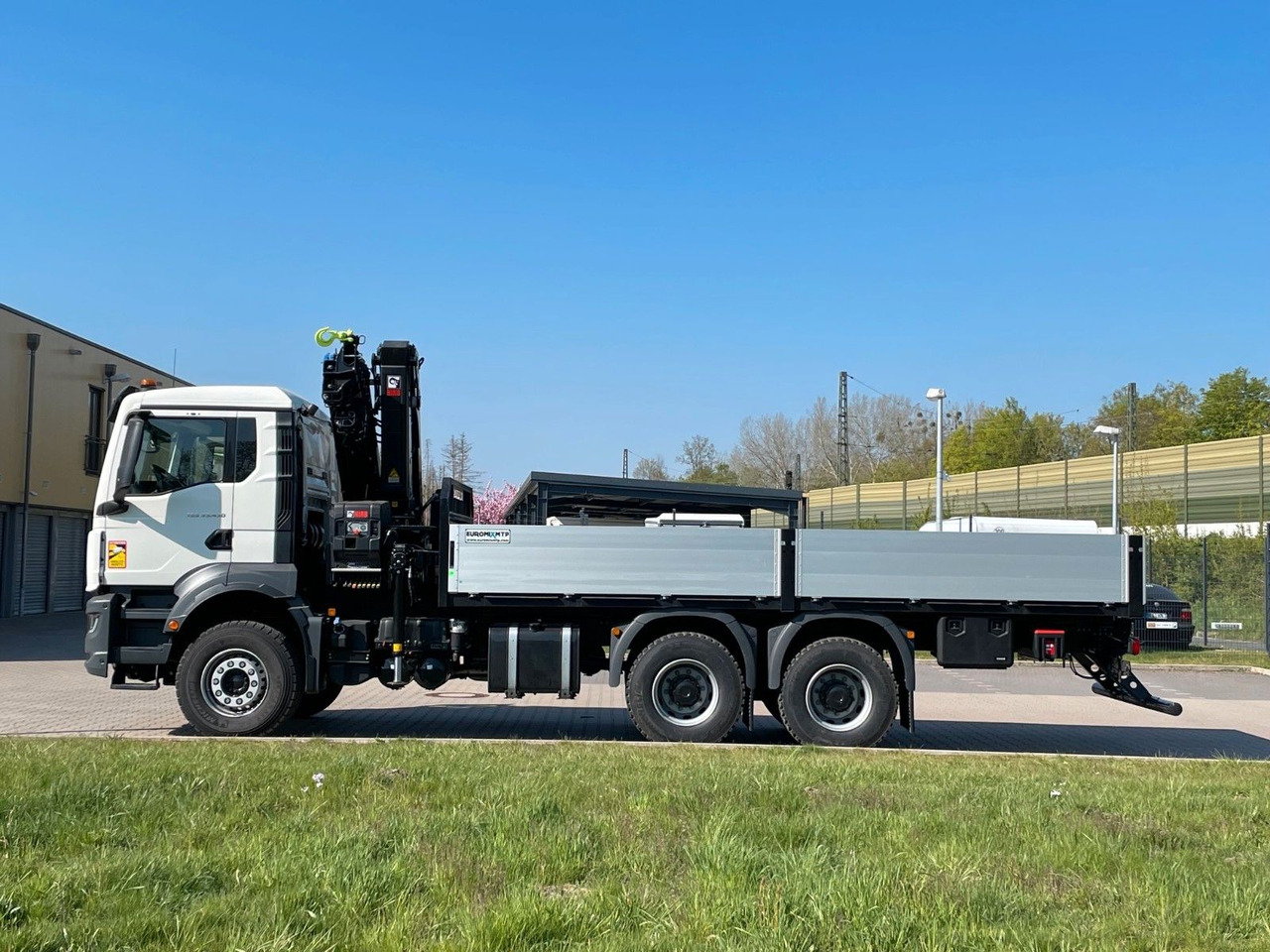 MAN TGS 33.440 6x4 HIAB 228-6 - Bortu kravas automašīna/ Platforma, Kravas auto ar manipulatoru: foto 4 MAN TGS 33.440 6x4 HIAB 228-6 - Bortu kravas automašīna/ Platforma, Kravas auto ar manipulatoru: foto 4