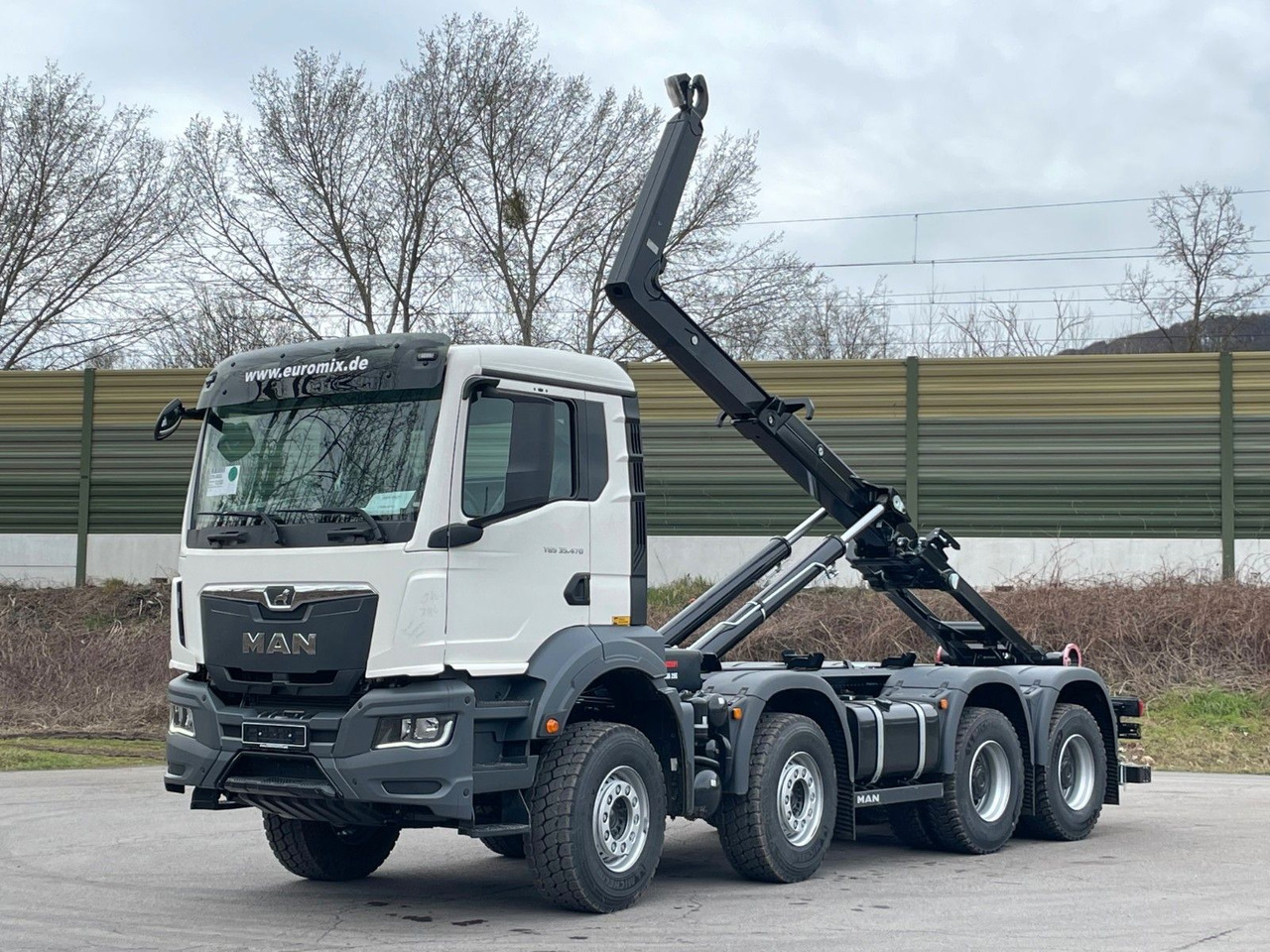 MAN TGS 35.480 8x4 Euro6e Hiab MultLift Abrollkipper - Pacēlājs ar āķi, Kravas auto ar manipulatoru: foto 3 MAN TGS 35.480 8x4 Euro6e Hiab MultLift Abrollkipper - Pacēlājs ar āķi, Kravas auto ar manipulatoru: foto 3