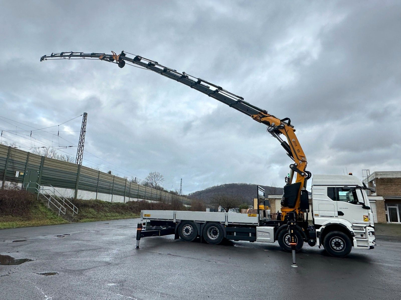 Kravas auto ar manipulatoru MAN TGS 35.520 8X2 Hiab EFFER 955-8s +Jib 6s: foto 17