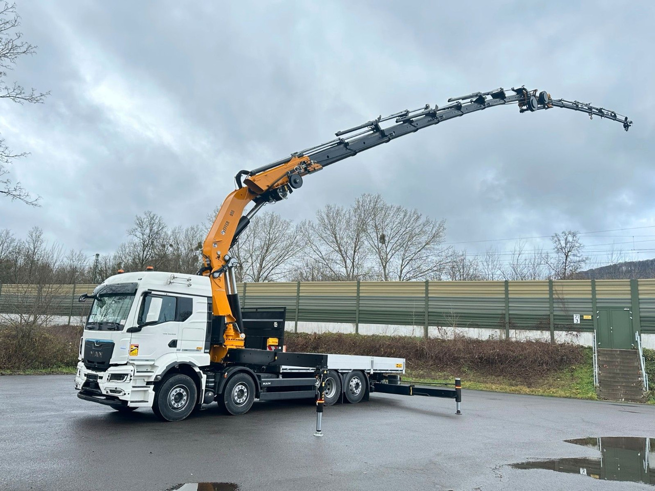 MAN TGS 35.520 8X2 Hiab EFFER 955-8s +Jib 6s - Kravas auto ar manipulatoru: foto 1 MAN TGS 35.520 8X2 Hiab EFFER 955-8s +Jib 6s - Kravas auto ar manipulatoru: foto 1