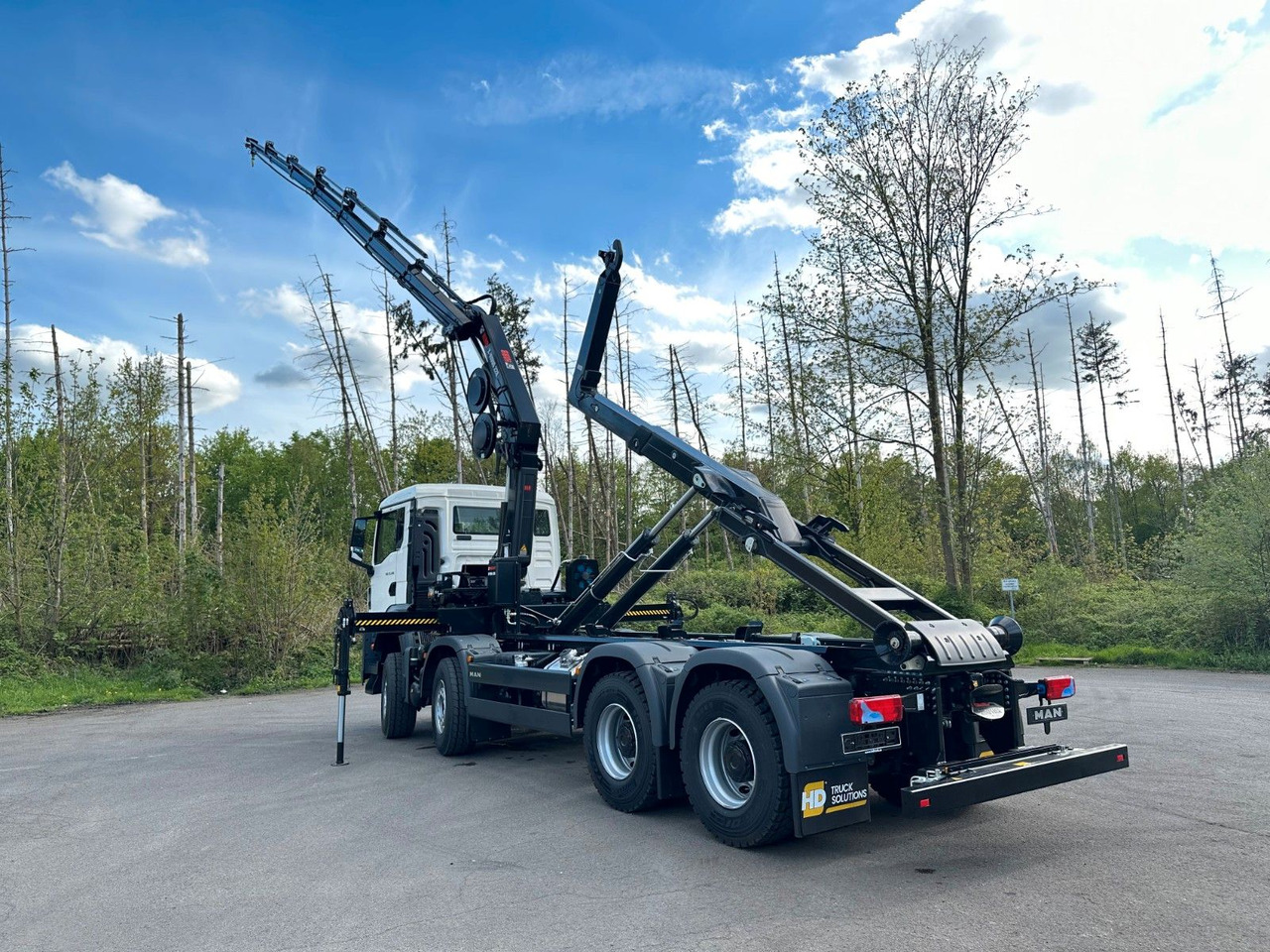Pacēlājs ar āķi, Kravas auto ar manipulatoru MAN TGS 35.520 8x4  Abrollkipper + Kran HIAB 228-6: foto 9
