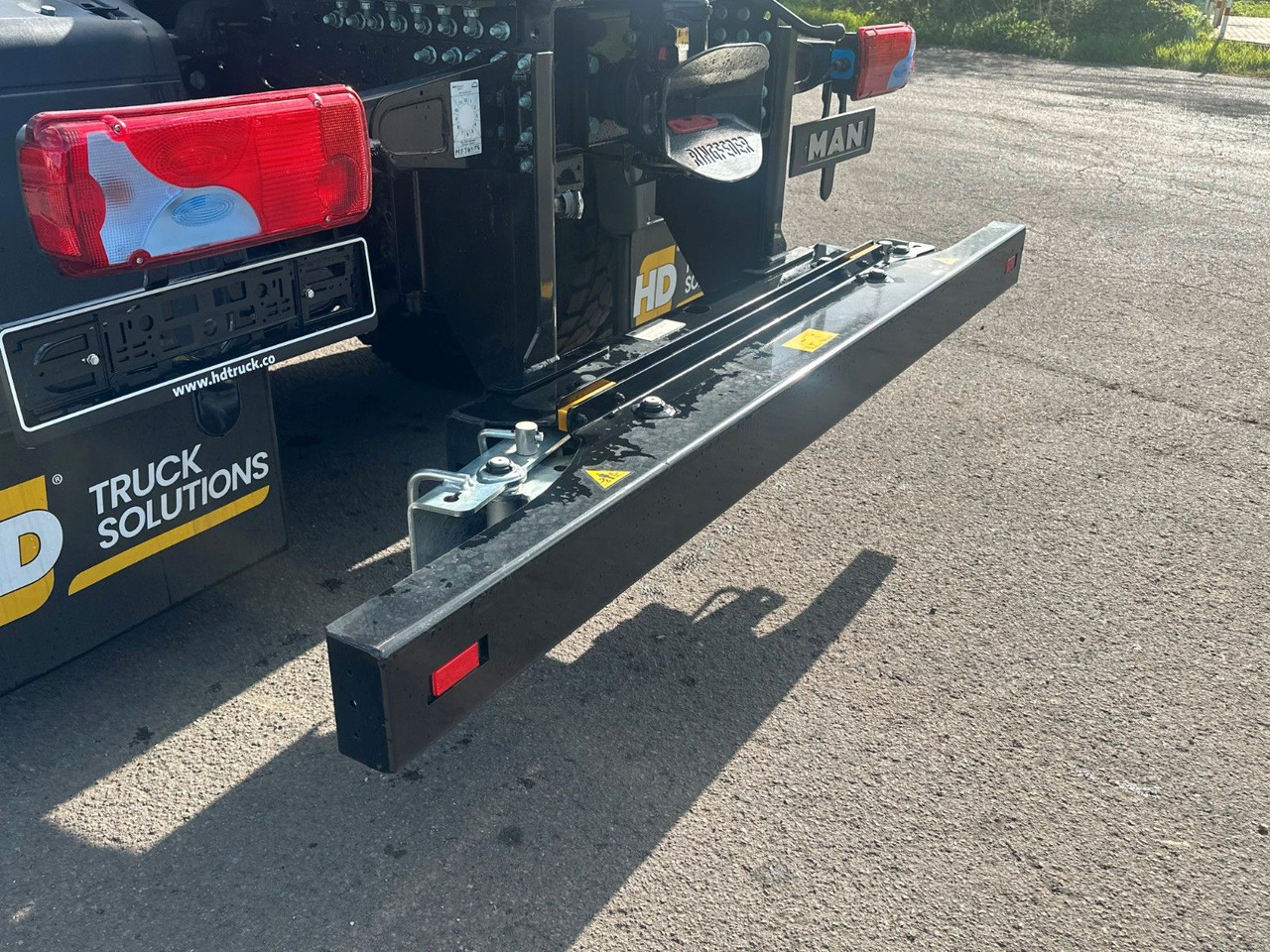 Pacēlājs ar āķi, Kravas auto ar manipulatoru MAN TGS 35.520 8x4  Abrollkipper + Kran HIAB 228-6: foto 21