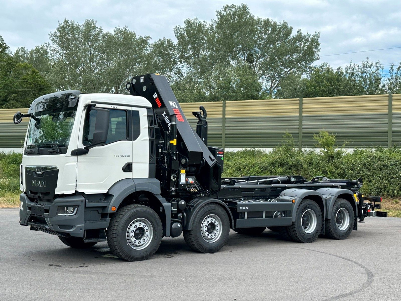 MAN TGS 35.520 8x4 Abrollkipper + Kran HIAB 658E6 - Pacēlājs ar āķi, Kravas auto ar manipulatoru: foto 3 MAN TGS 35.520 8x4 Abrollkipper + Kran HIAB 658E6 - Pacēlājs ar āķi, Kravas auto ar manipulatoru: foto 3