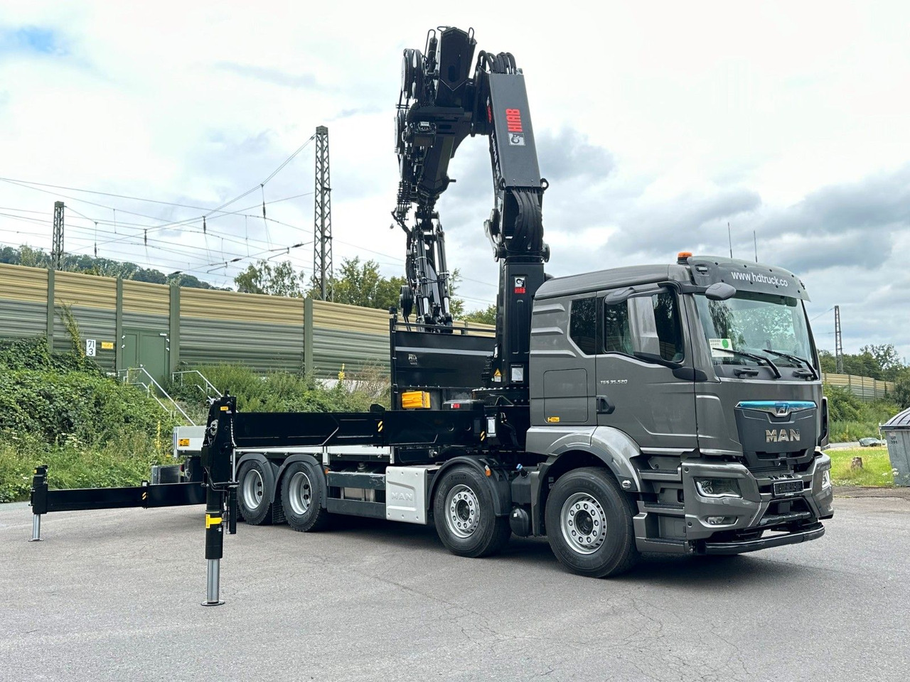 MAN TGS 35.520 8x4 BL HIAB X-HiPro858E-8 & Jib150x-6 - Kravas auto ar manipulatoru: foto 2 MAN TGS 35.520 8x4 BL HIAB X-HiPro858E-8 & Jib150x-6 - Kravas auto ar manipulatoru: foto 2