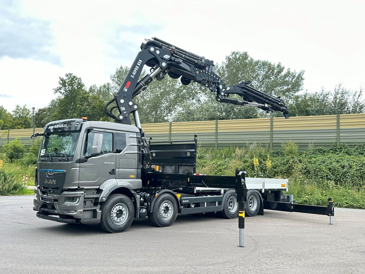 MAN TGS 35.520 8x4 BL HIAB X-HiPro858E-8 & Jib150x-6 - Kravas auto ar manipulatoru: foto 1 MAN TGS 35.520 8x4 BL HIAB X-HiPro858E-8 & Jib150x-6 - Kravas auto ar manipulatoru: foto 1
