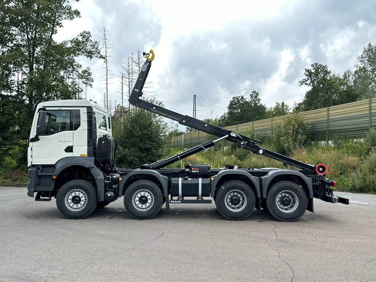 MAN TGS 35.520 8x4 Euro6e MultiLift 25s59 - Pacēlājs ar āķi: foto 4 MAN TGS 35.520 8x4 Euro6e MultiLift 25s59 - Pacēlājs ar āķi: foto 4