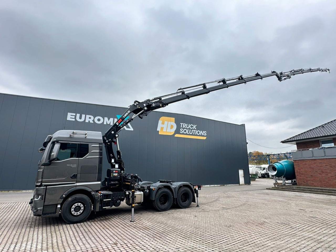 MAN TGX 26.580 6x4 Kran Hiab 302-6 + Jib-4 - Kravas auto ar manipulatoru: foto 4 MAN TGX 26.580 6x4 Kran Hiab 302-6 + Jib-4 - Kravas auto ar manipulatoru: foto 4