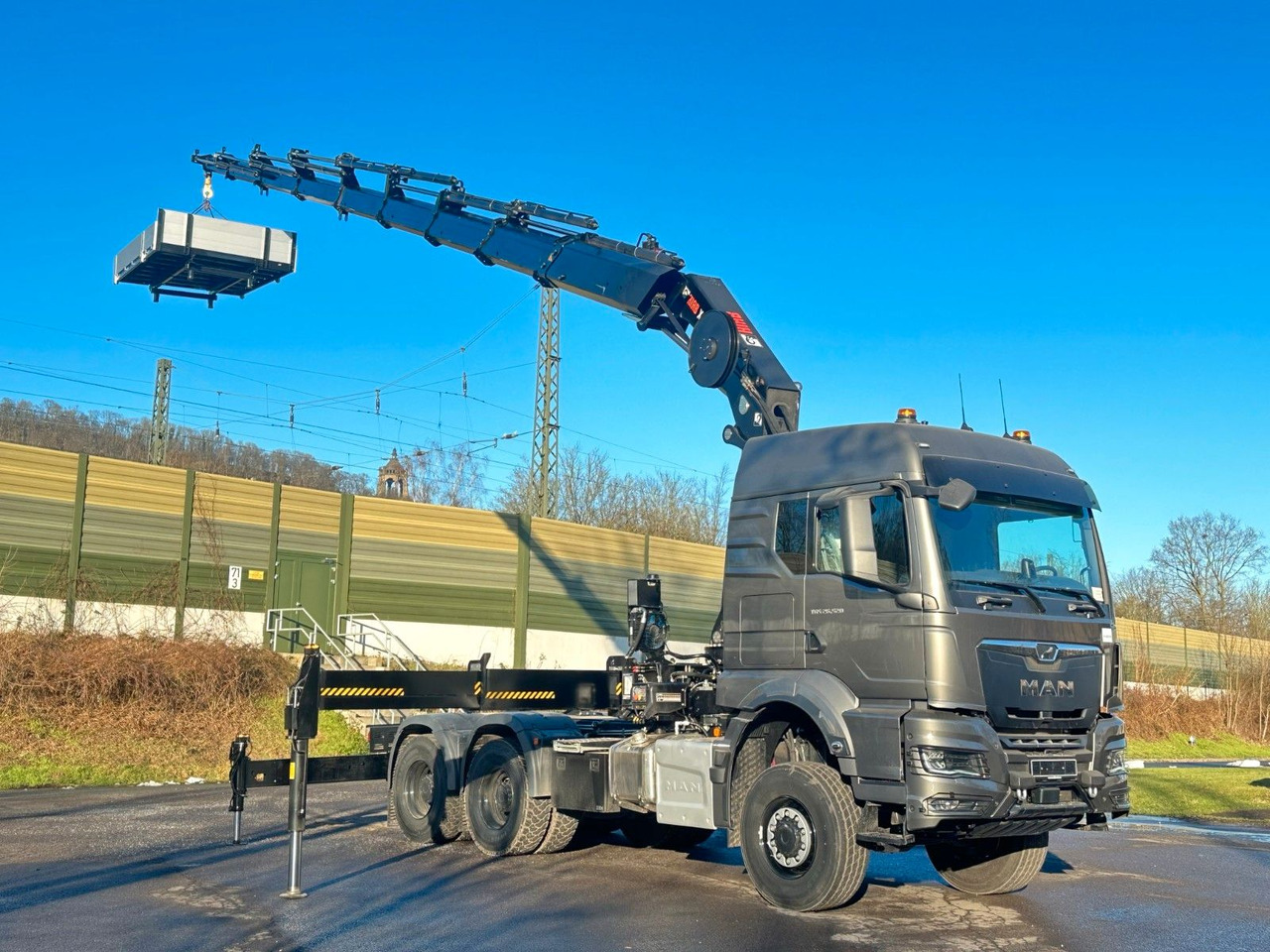 MAN TGS 26.520 6x6 Kran HIAB X-HIPRO 548E-8 - Vilcējs: foto 1 MAN TGS 26.520 6x6 Kran HIAB X-HIPRO 548E-8 - Vilcējs: foto 1