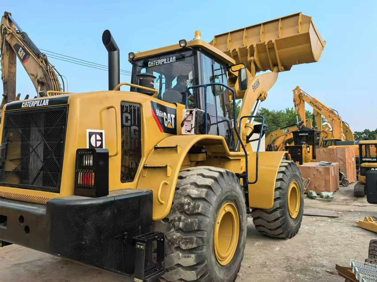 CATERPILLAR 966H - Riteņu iekrāvējs: foto 3 CATERPILLAR 966H - Riteņu iekrāvējs: foto 3