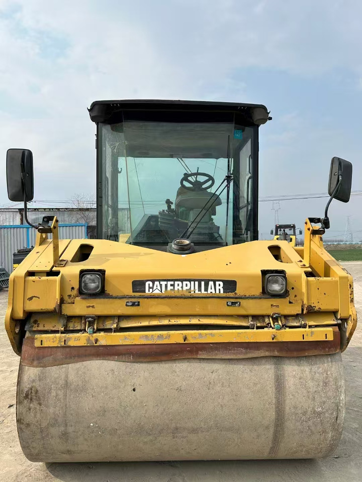 CATERPILLAR CB564D - Veltnis: foto 3 CATERPILLAR CB564D - Veltnis: foto 3