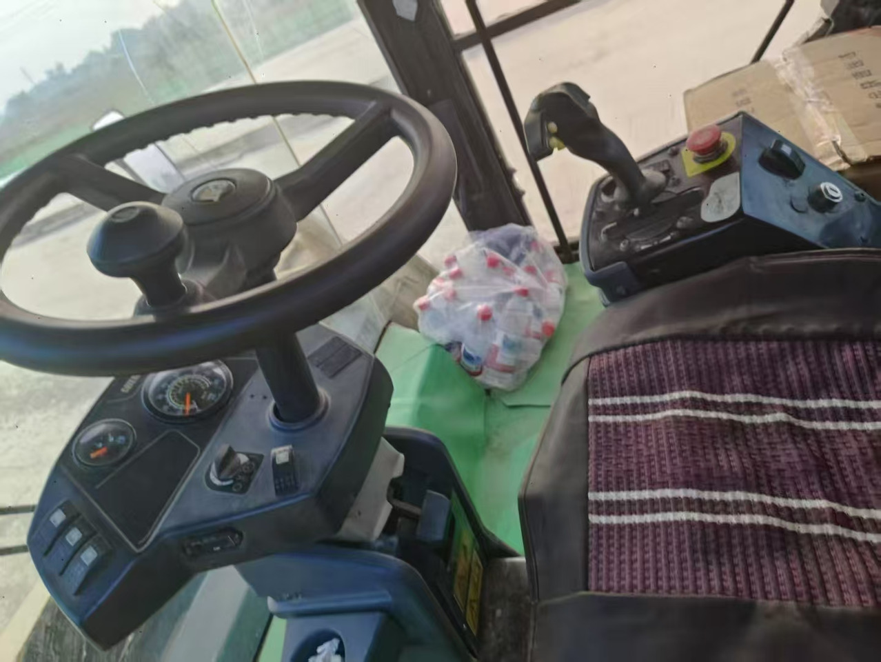 CATERPILLAR CB564D - Veltnis: foto 4 CATERPILLAR CB564D - Veltnis: foto 4