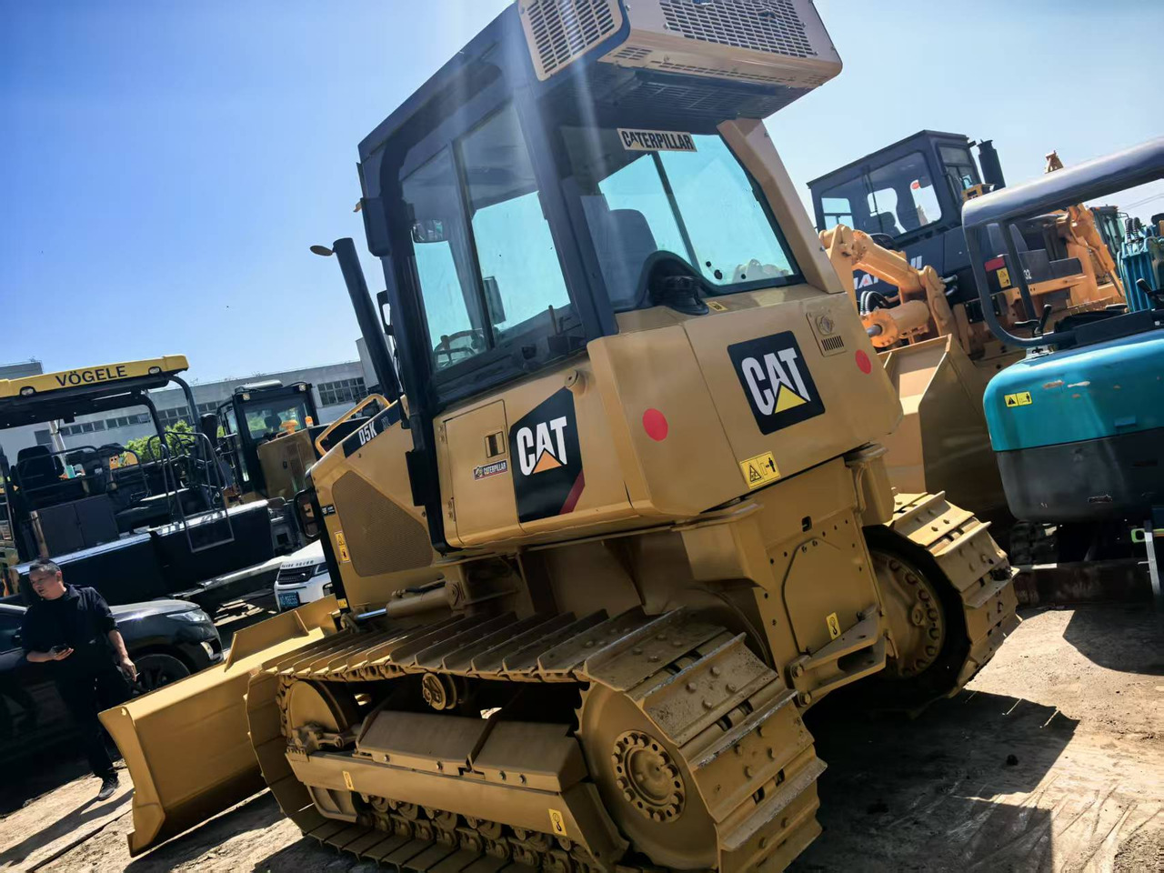 CATERPILLAR D5K - Buldozers: foto 3 CATERPILLAR D5K - Buldozers: foto 3
