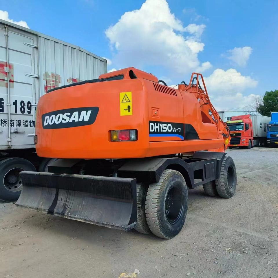 Doosan DH 150 LC-7 - Riteņu ekskavators: foto 1 Doosan DH 150 LC-7 - Riteņu ekskavators: foto 1