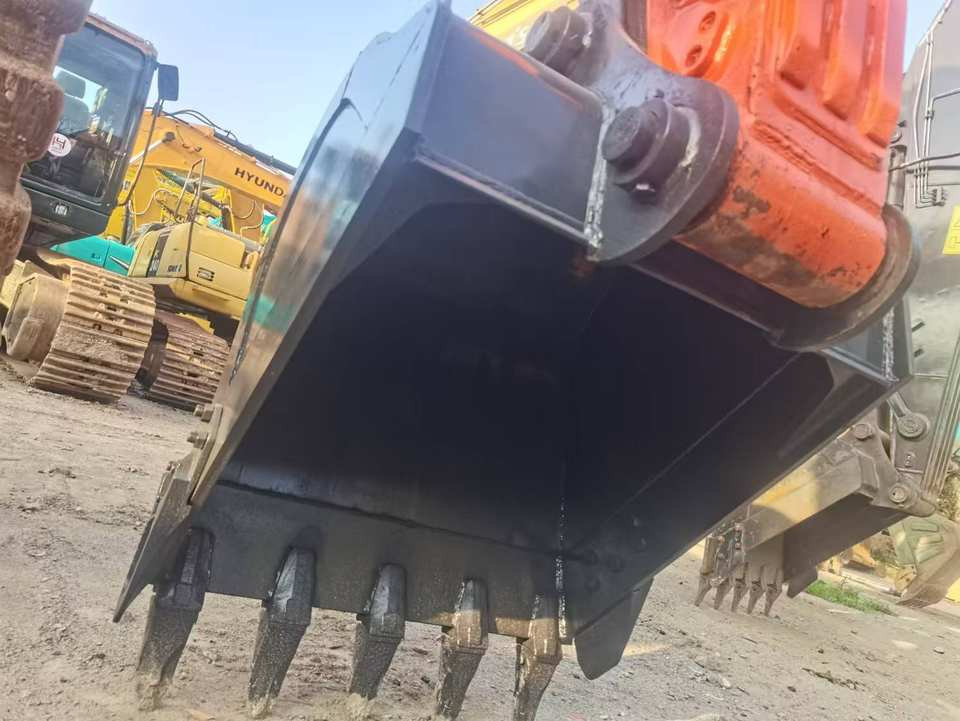 Doosan DX 225 - Kāpurķēžu ekskavators: foto 3 Doosan DX 225 - Kāpurķēžu ekskavators: foto 3