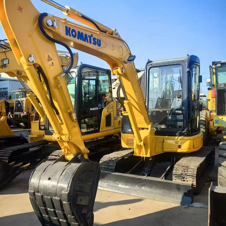 Original Good Condition USED Excavator PC-55MR 5 Ton Mini Excavator Crawler Excavator for Komatsu - Kāpurķēžu ekskavators: foto 1 Original Good Condition USED Excavator PC-55MR 5 Ton Mini Excavator Crawler Excavator for Komatsu - Kāpurķēžu ekskavators: foto 1