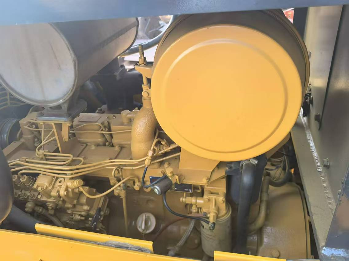 SHANTUI SD13 - Buldozers: foto 5 SHANTUI SD13 - Buldozers: foto 5