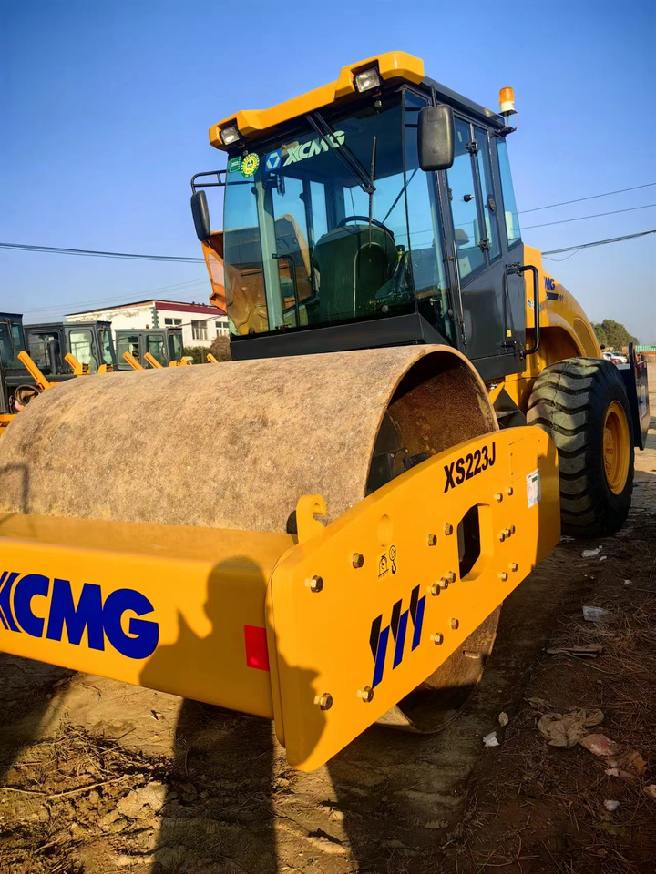 XCMG XS223J - Vibrorullis: foto 2 XCMG XS223J - Vibrorullis: foto 2