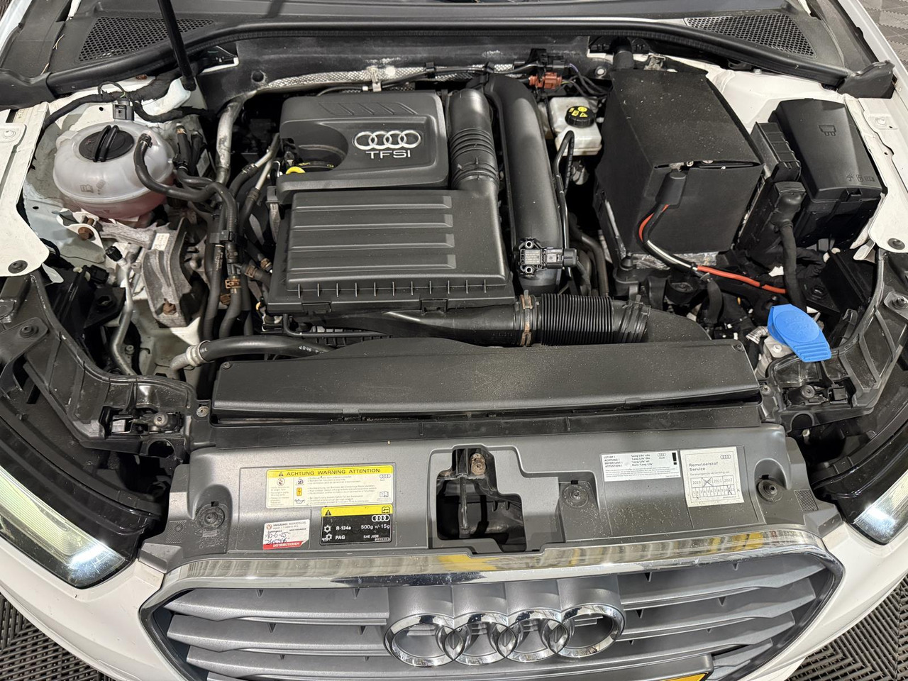 Audi | A3 Limousine | 1.4 TFSI Attraction Pro Line Plus Automaat | 2016 | 256.538 km | PT353Z | Geen oordeel - Sedans: foto 3 Audi | A3 Limousine | 1.4 TFSI Attraction Pro Line Plus Automaat | 2016 | 256.538 km | PT353Z | Geen oordeel - Sedans: foto 3