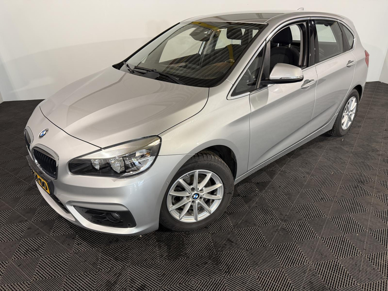 BMW 2-serie Active Tourer 218i Executive 2015 198.295 km 2-ZGX-00 - Vieglā automašīna: foto 1 BMW 2-serie Active Tourer 218i Executive 2015 198.295 km 2-ZGX-00 - Vieglā automašīna: foto 1