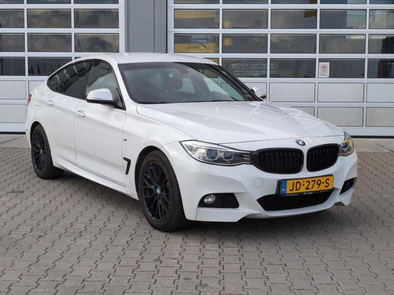 BMW 3 - serie Gran Turismo 318d M Sport Edition | 2016 | 227.537 km | Automaat | JD279S | NAP: Geen oordeel - Hečbeks: foto 2 BMW 3 - serie Gran Turismo 318d M Sport Edition | 2016 | 227.537 km | Automaat | JD279S | NAP: Geen oordeel - Hečbeks: foto 2