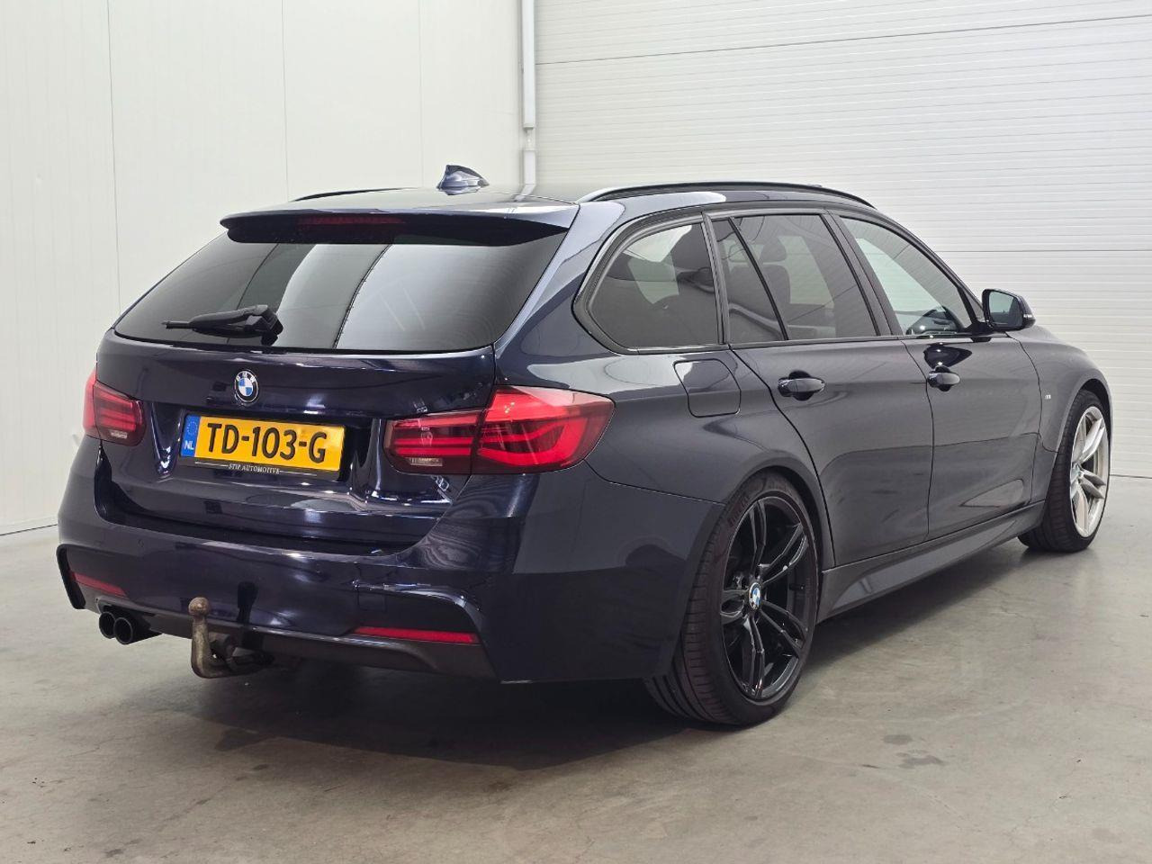 BMW 3 - serie Touring 320i Edition M Sport Shadow Executive | 2018 | 276.211 km | Automaat | TD103G | NAP: Logisch - Vieglā automašīna: foto 4 BMW 3 - serie Touring 320i Edition M Sport Shadow Executive | 2018 | 276.211 km | Automaat | TD103G | NAP: Logisch - Vieglā automašīna: foto 4