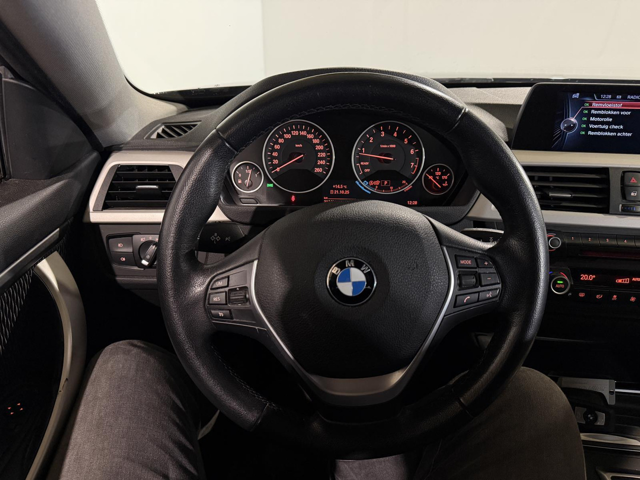 BMW | 4-serie Coupé | 420i Executive Automaat | 2015 | 213.401 km | 2ZGG53 | Logisch - Vieglā automašīna: foto 3 BMW | 4-serie Coupé | 420i Executive Automaat | 2015 | 213.401 km | 2ZGG53 | Logisch - Vieglā automašīna: foto 3