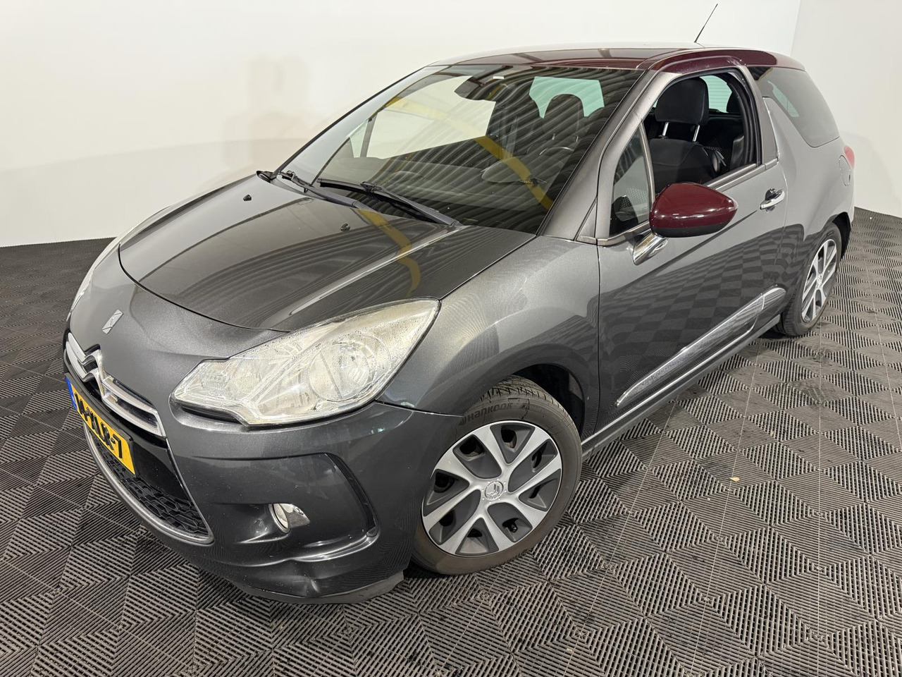 Citroen DS3 1.6 e-HDi So Chic | 2012 | 277.448 km | 14-XLR-7 - Hečbeks: foto 1 Citroen DS3 1.6 e-HDi So Chic | 2012 | 277.448 km | 14-XLR-7 - Hečbeks: foto 1