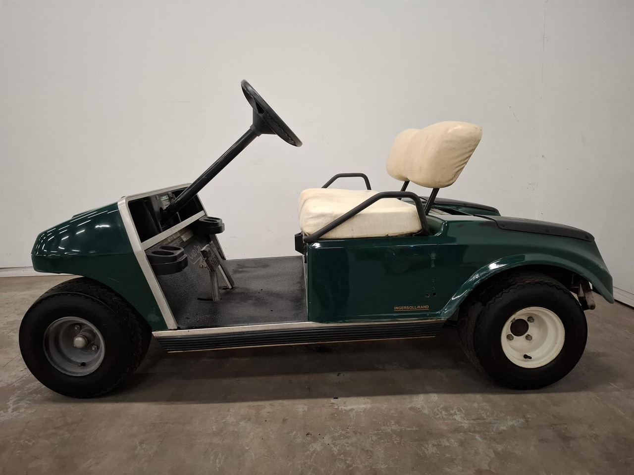 ClubCar DS 2 seater (1) A9747-622827 - Golfa mašīna: foto 3 ClubCar DS 2 seater (1) A9747-622827 - Golfa mašīna: foto 3
