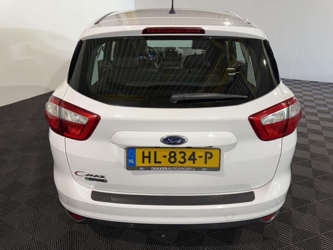 Ford C-Max 2.0 Plug-in Hybrid Titanium Plus | 2015 | 233.632 km | HL-834-P - Vieglā automašīna: foto 2 Ford C-Max 2.0 Plug-in Hybrid Titanium Plus | 2015 | 233.632 km | HL-834-P - Vieglā automašīna: foto 2