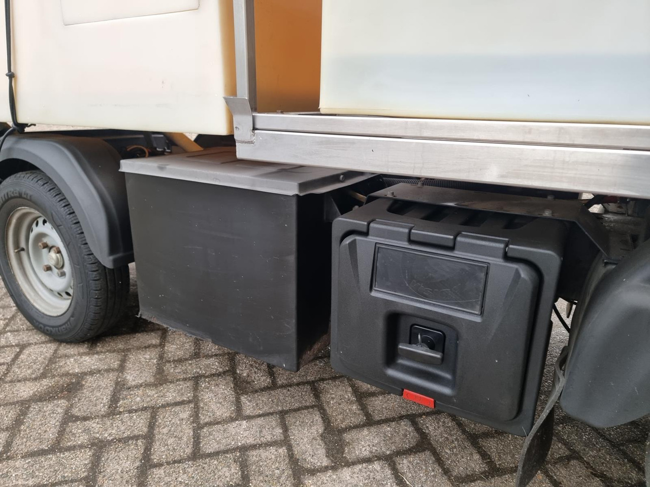 Golfa mašīna Goupil G3 Kipper met Hogedrukreiniger T-07-BSZ: foto 16
