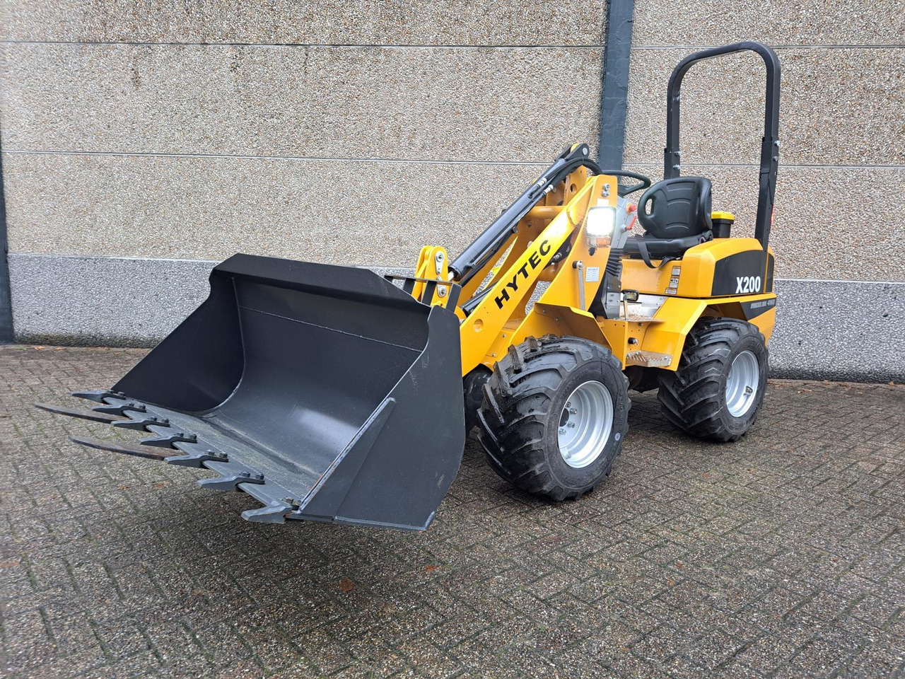 Hytec X200 Wiellader (Nieuw, 2024) - Mini iekrāvējs: foto 1 Hytec X200 Wiellader (Nieuw, 2024) - Mini iekrāvējs: foto 1