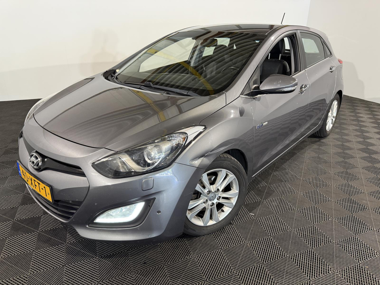 Hyundai | i30 | 1.6 GDI i-Catcher | 2012 | 287.418 km | 40XFT1 | Logisch - Hečbeks: foto 1 Hyundai | i30 | 1.6 GDI i-Catcher | 2012 | 287.418 km | 40XFT1 | Logisch - Hečbeks: foto 1