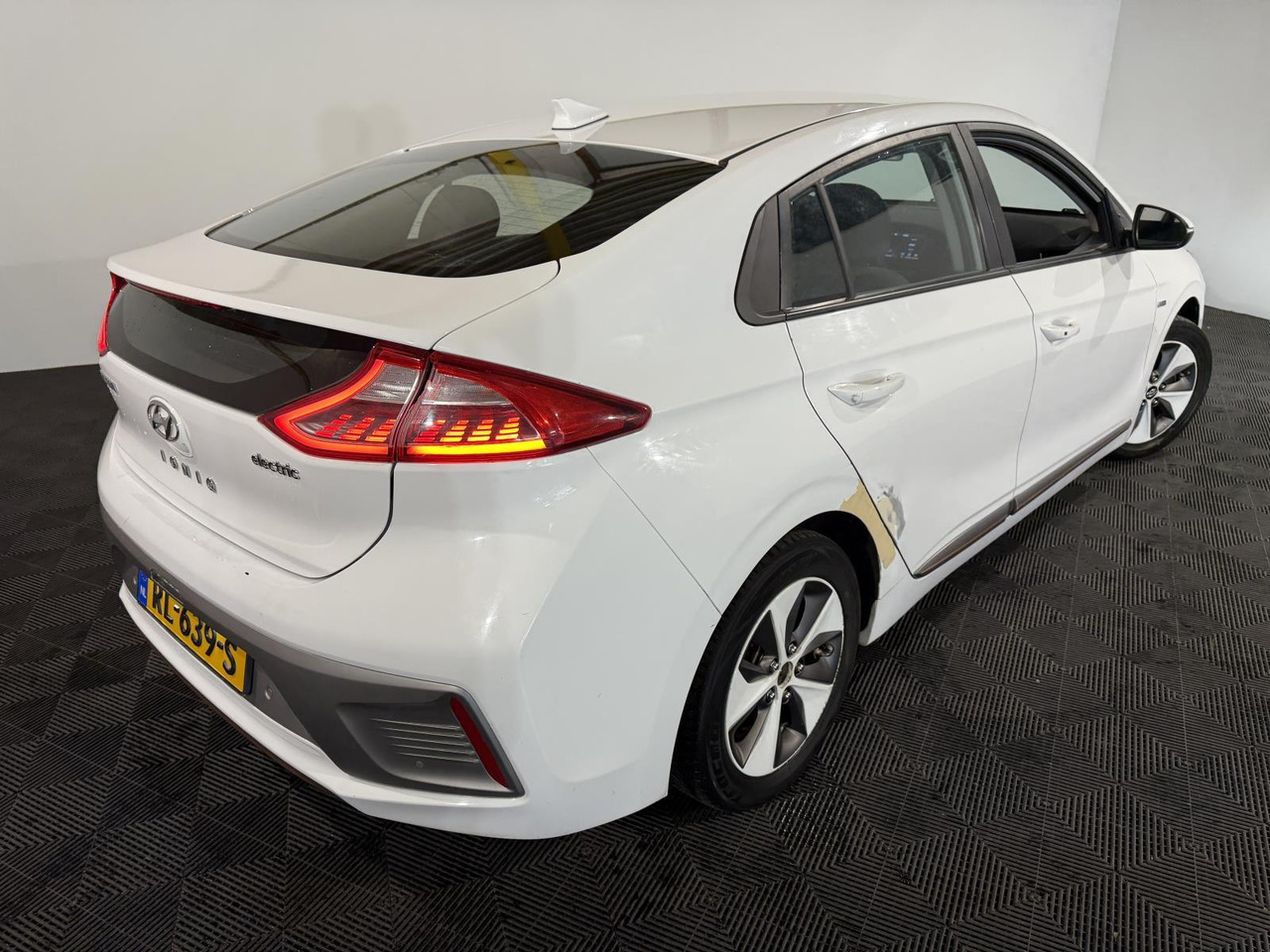 Kia | Stonic | 1.0 T-GDi DynamicLine | 2018 | 230.603 km | RL369S | Logisch - SUV: foto 4 Kia | Stonic | 1.0 T-GDi DynamicLine | 2018 | 230.603 km | RL369S | Logisch - SUV: foto 4