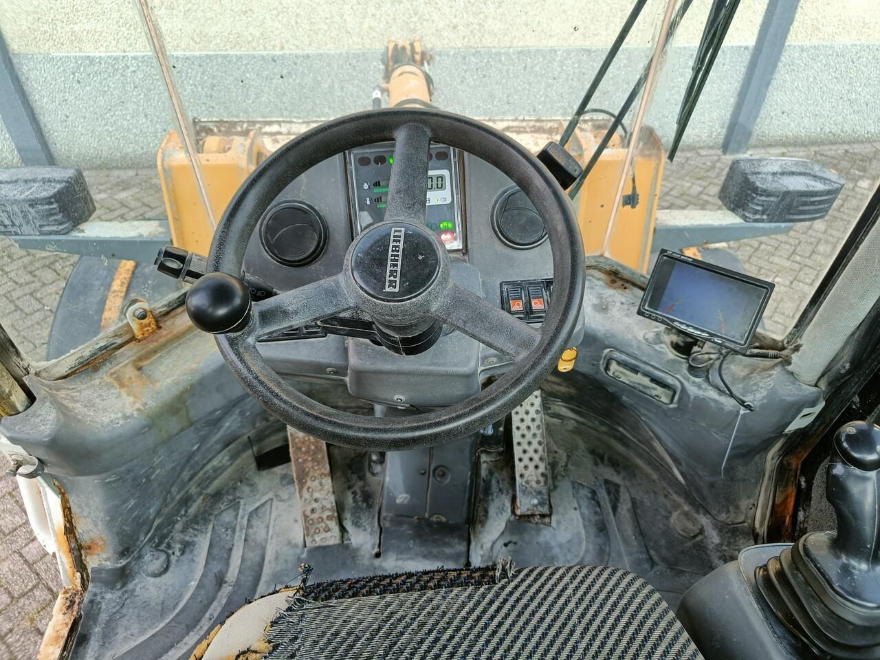 Liebherr L514 Shovel - Riteņu iekrāvējs: foto 5 Liebherr L514 Shovel - Riteņu iekrāvējs: foto 5