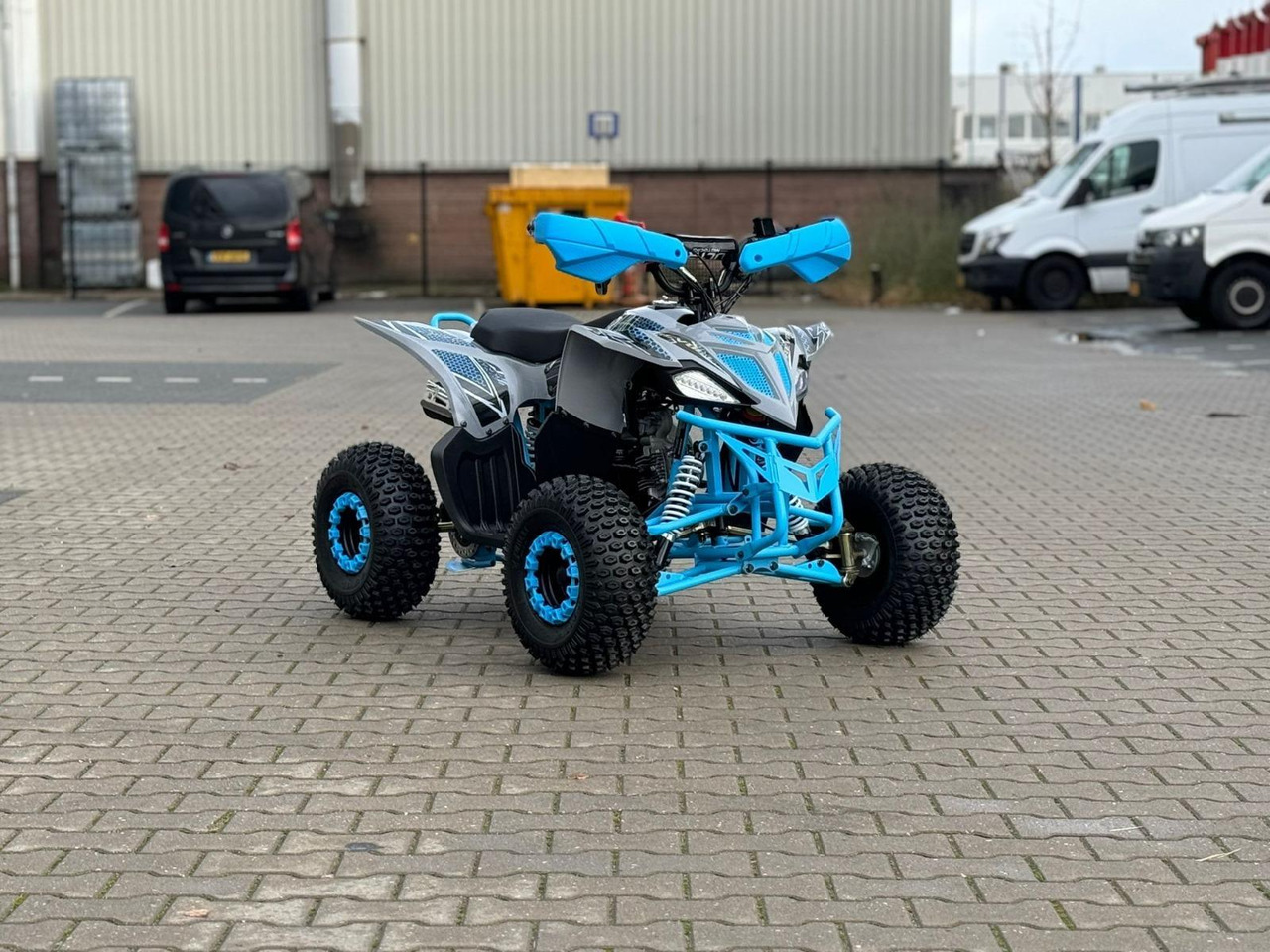 Midi quad UltraMotocross, 125cc - Kvadricikls: foto 1 Midi quad UltraMotocross, 125cc - Kvadricikls: foto 1
