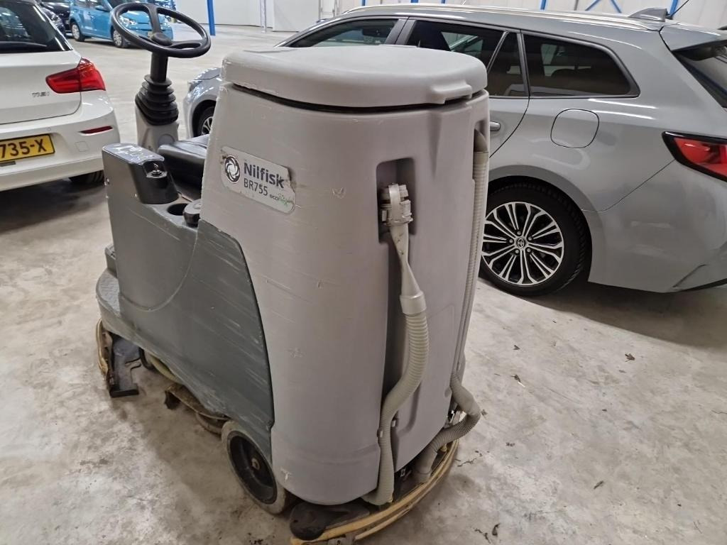 Nilfisk BR 755 Ecoflex Zit-Schrobmachine – 2015 - Tīrīšanas iekārta: foto 4 Nilfisk BR 755 Ecoflex Zit-Schrobmachine – 2015 - Tīrīšanas iekārta: foto 4