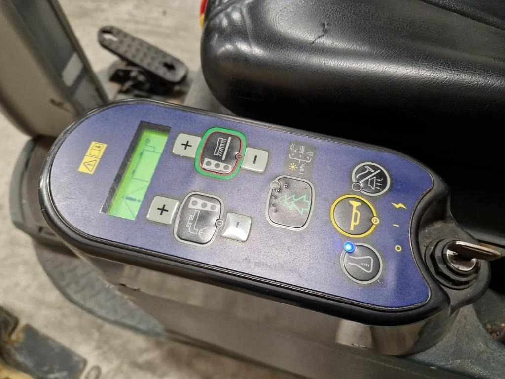 Nilfisk BR 755 Ecoflex Zit-Schrobmachine – 2015 - Tīrīšanas iekārta: foto 5 Nilfisk BR 755 Ecoflex Zit-Schrobmachine – 2015 - Tīrīšanas iekārta: foto 5