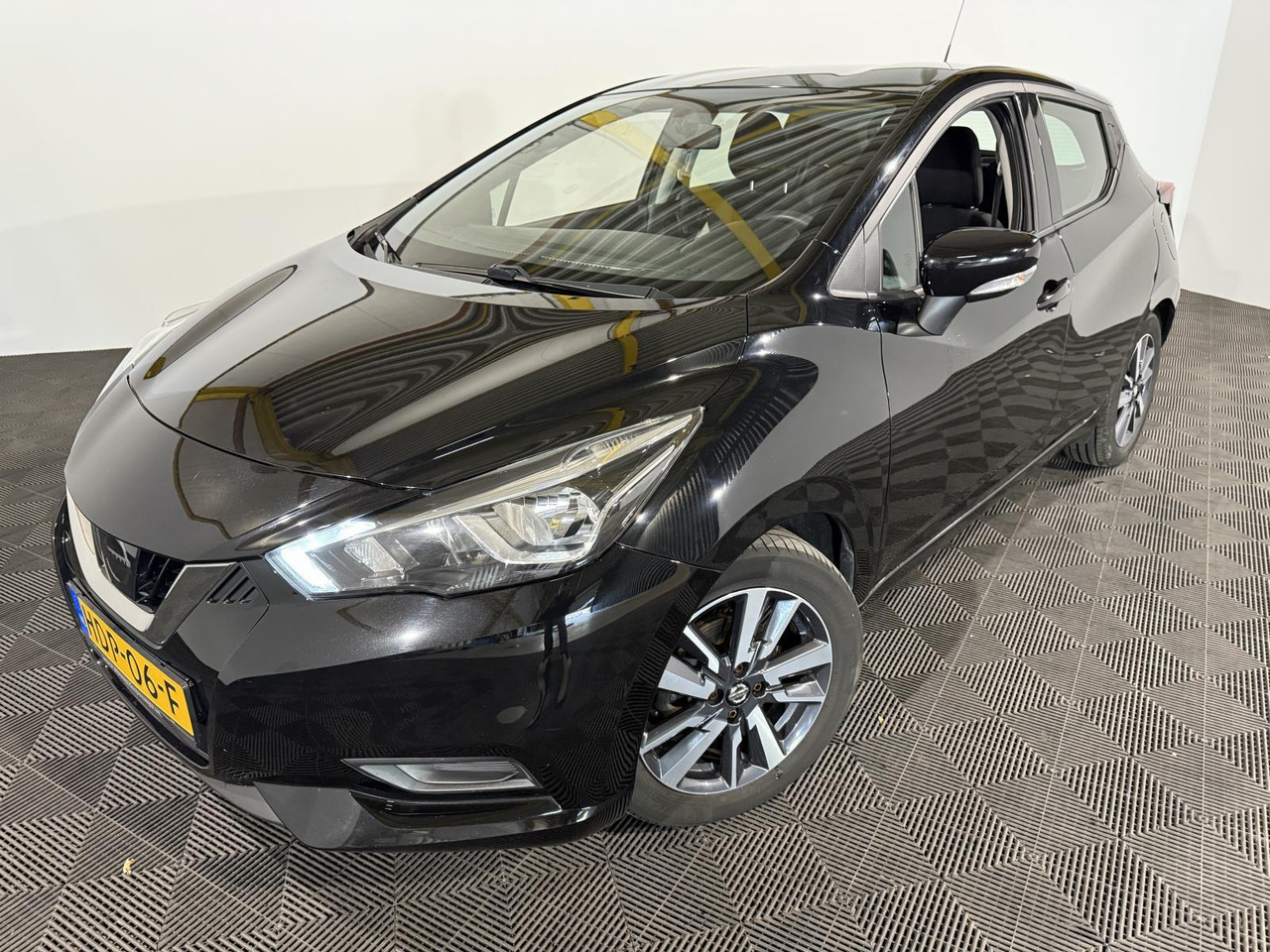 Nissan | Micra | 0.9 IG-T Acenta | 2018 | 158.656 km | HDP06F | Geen oordeel - Hečbeks: foto 1 Nissan | Micra | 0.9 IG-T Acenta | 2018 | 158.656 km | HDP06F | Geen oordeel - Hečbeks: foto 1