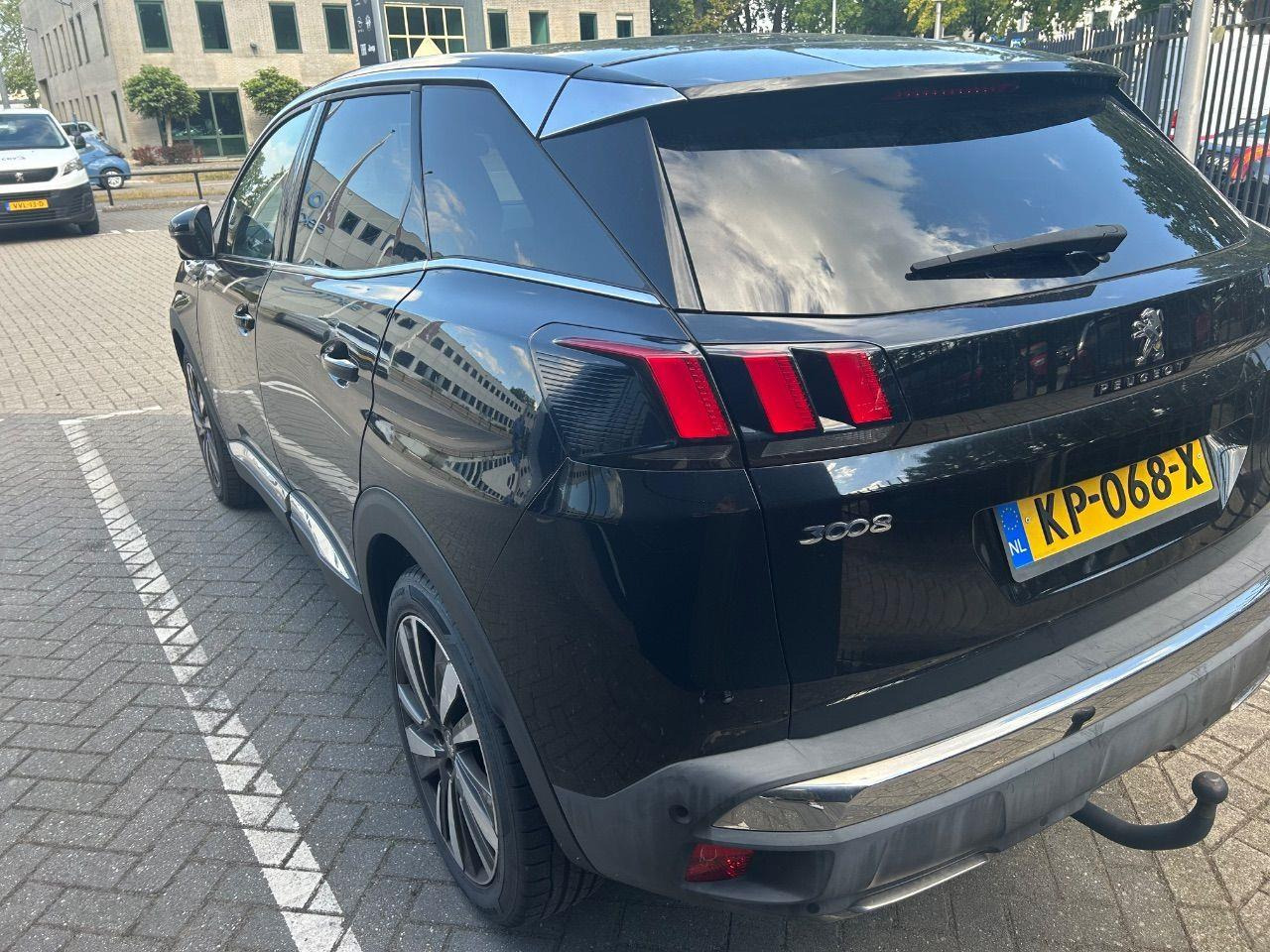 Peugeot 3008 1.2 PureTech GT Line | 2016 | 138.657 km | KP068X | NAP: Logisch - SUV: foto 3 Peugeot 3008 1.2 PureTech GT Line | 2016 | 138.657 km | KP068X | NAP: Logisch - SUV: foto 3