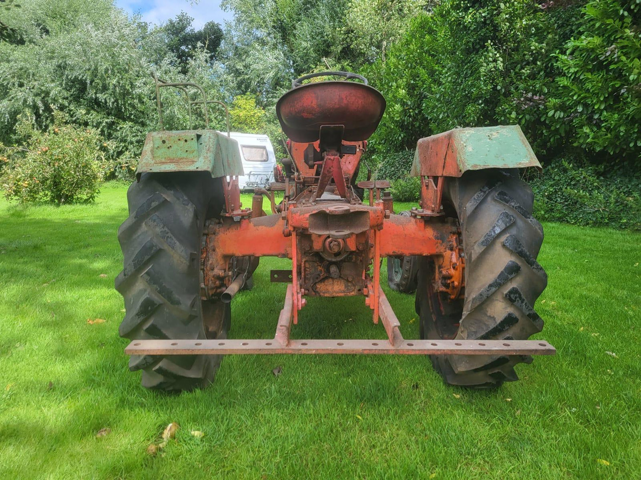 Porsche AP 16 Tractor | 1956 | T-35-DPJ | Schuurvondst - Traktors: foto 4 Porsche AP 16 Tractor | 1956 | T-35-DPJ | Schuurvondst - Traktors: foto 4