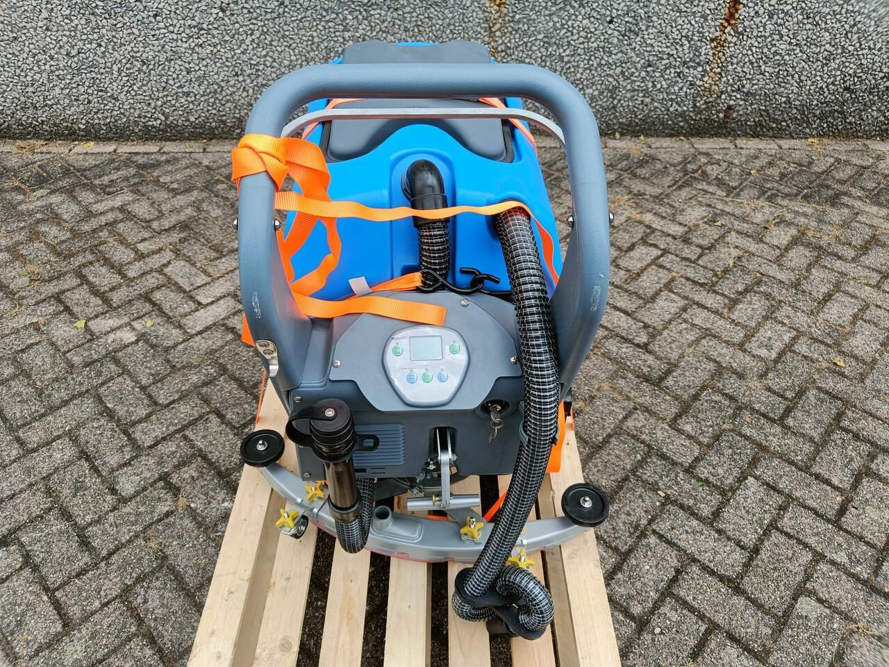 Schrob/ Veegmachine Nieuw - Tīrīšanas iekārta: foto 5 Schrob/ Veegmachine Nieuw - Tīrīšanas iekārta: foto 5