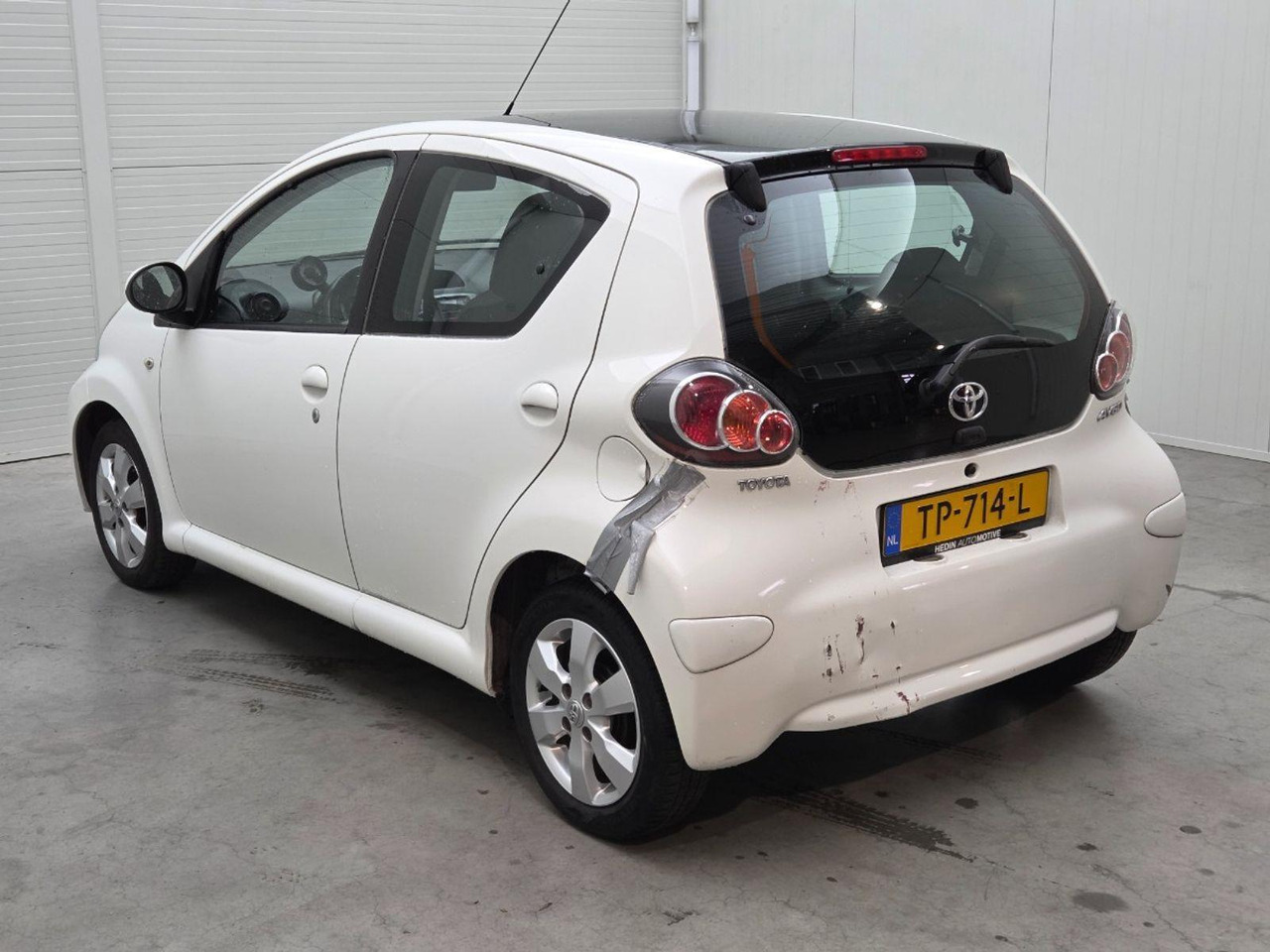 Toyota Aygo 1.0 VVT - i Now | 2014 | 131.940 km | TP714L | NAP: Geen oordeel - Hečbeks: foto 3 Toyota Aygo 1.0 VVT - i Now | 2014 | 131.940 km | TP714L | NAP: Geen oordeel - Hečbeks: foto 3