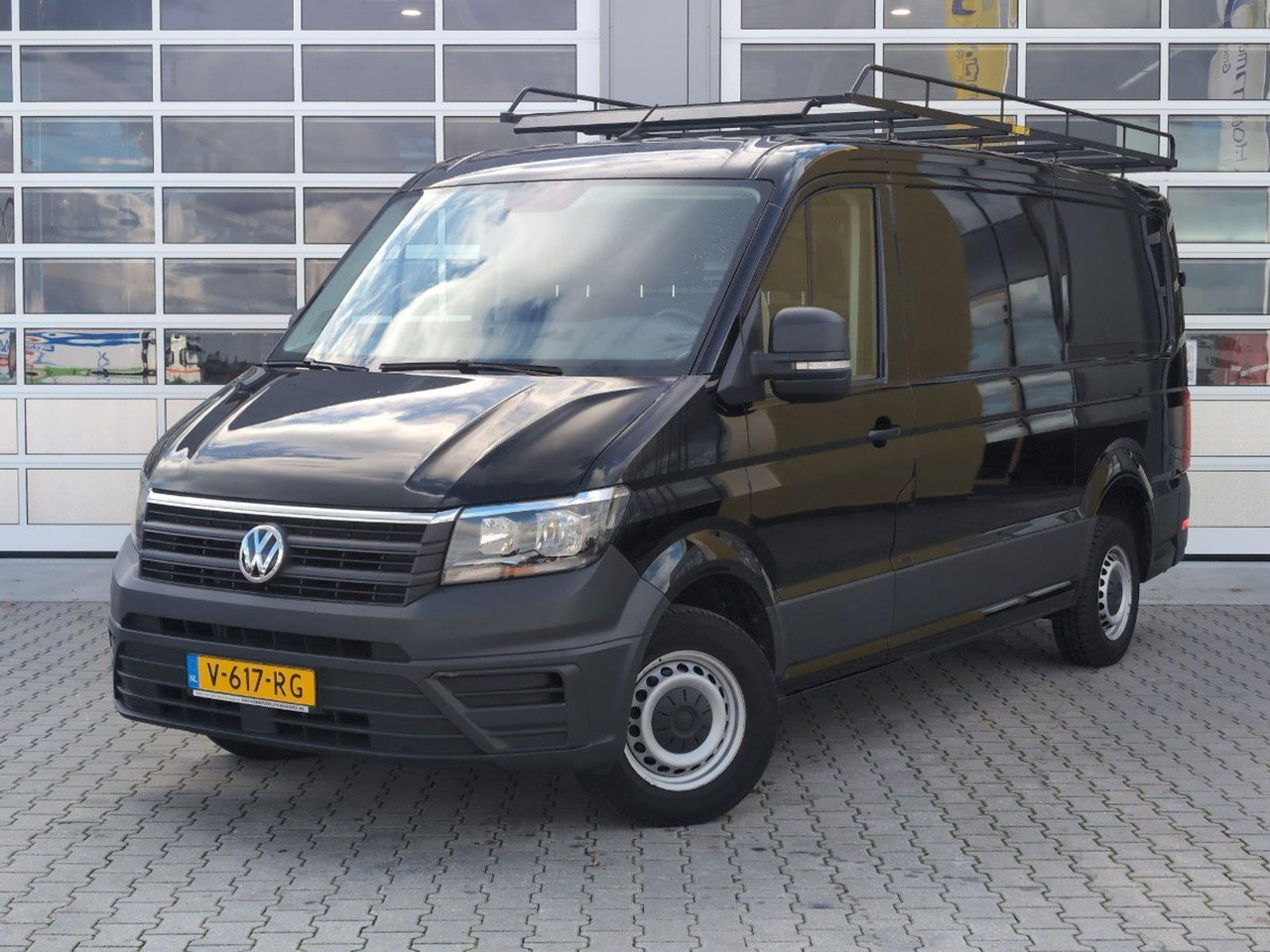 Volkswagen Crafter 30 2.0 TDI L3H2 Trendline | 2018 | 101.985 km | V617RG | NAP: Logisch - Kravas mikroautobuss: foto 1 Volkswagen Crafter 30 2.0 TDI L3H2 Trendline | 2018 | 101.985 km | V617RG | NAP: Logisch - Kravas mikroautobuss: foto 1