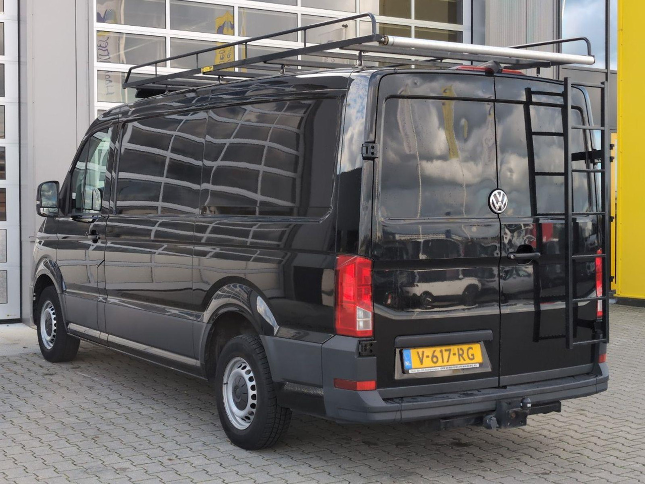 Volkswagen Crafter 30 2.0 TDI L3H2 Trendline | 2018 | 101.985 km | V617RG | NAP: Logisch - Kravas mikroautobuss: foto 3 Volkswagen Crafter 30 2.0 TDI L3H2 Trendline | 2018 | 101.985 km | V617RG | NAP: Logisch - Kravas mikroautobuss: foto 3