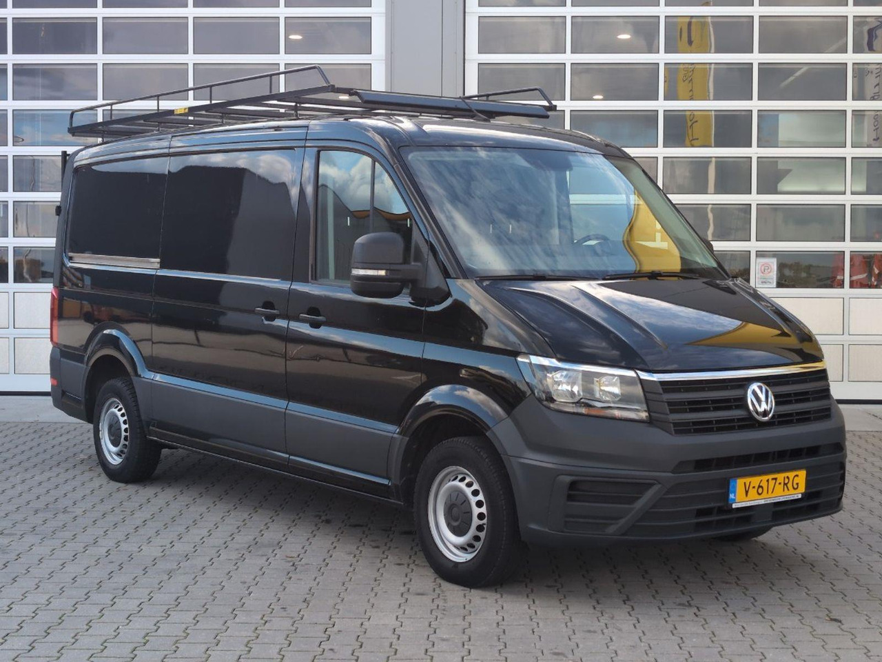 Volkswagen Crafter 30 2.0 TDI L3H2 Trendline | 2018 | 101.985 km | V617RG | NAP: Logisch - Kravas mikroautobuss: foto 2 Volkswagen Crafter 30 2.0 TDI L3H2 Trendline | 2018 | 101.985 km | V617RG | NAP: Logisch - Kravas mikroautobuss: foto 2